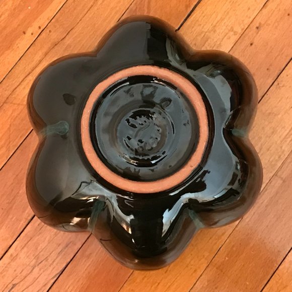 Blue Mountain Pottery Tulip Vase Green Glaze - Picture 5 of 5